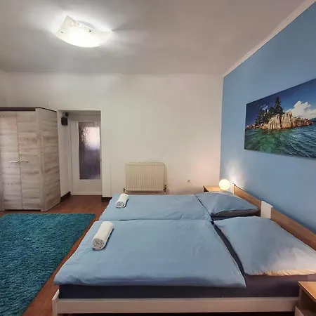 Гостевой дом Moonlight Apartman-premium Lakosztaly *